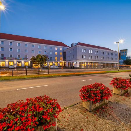 Hotel Gromada Arka Lux Koszalin Exteriör bild