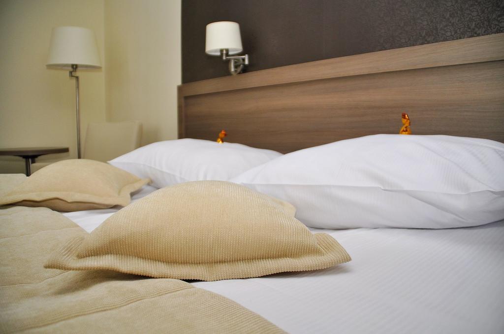 Hotel Gromada Arka Lux Koszalin Exteriör bild