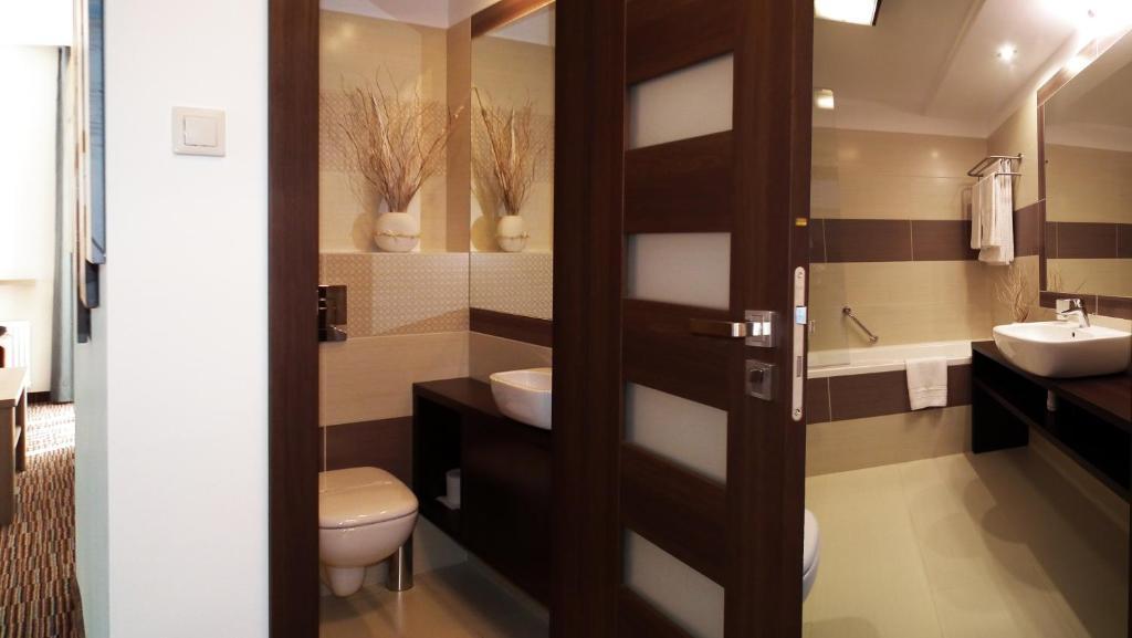 Hotel Gromada Arka Lux Koszalin Rum bild