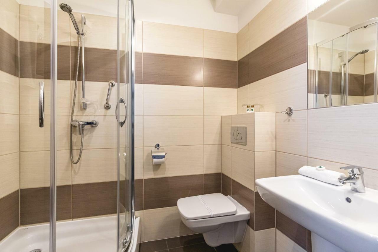 Hotel Gromada Arka Lux Koszalin Exteriör bild